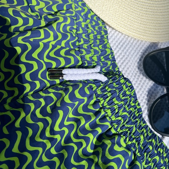 * 
IMPECCABLE CONDITION! * swim trunks! - Picture 7 of 13